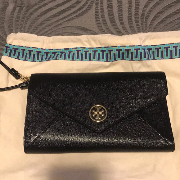 Tory Burch Handbags - Tory Burch wristlet